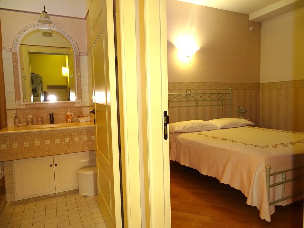 Villa Gioia Rooms Montegranaro Chambre photo