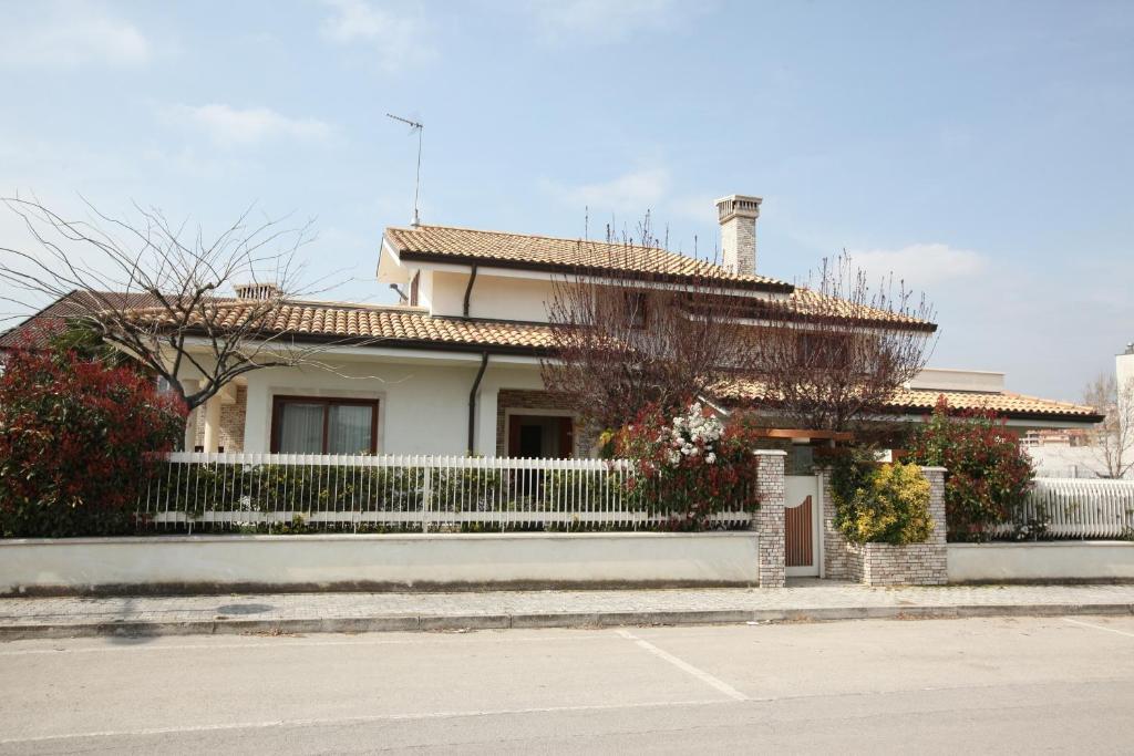 Villa Gioia Rooms Montegranaro Extérieur photo