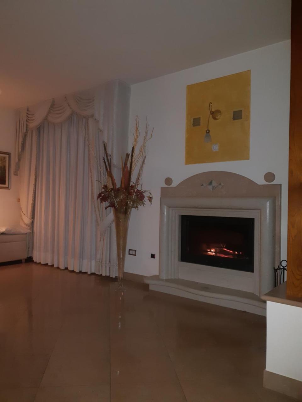 Villa Gioia Rooms Montegranaro Extérieur photo